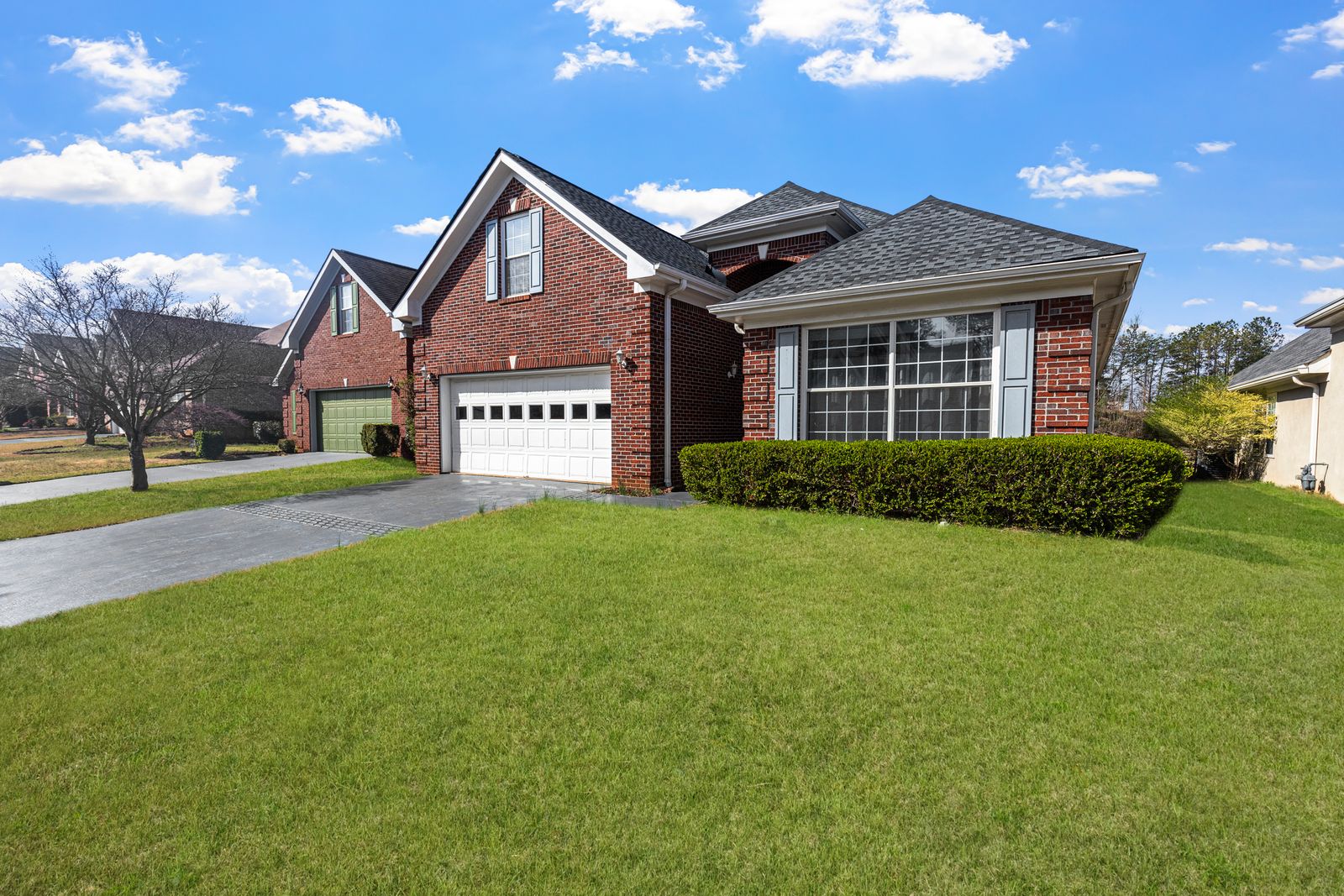 Front of 905 Cedar Branch Ct, Cary